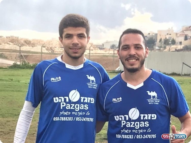 חאלד אבו אלעסל (משמאל)